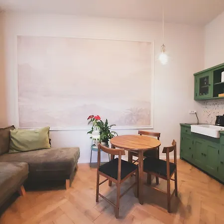 1568 Guest house 3*