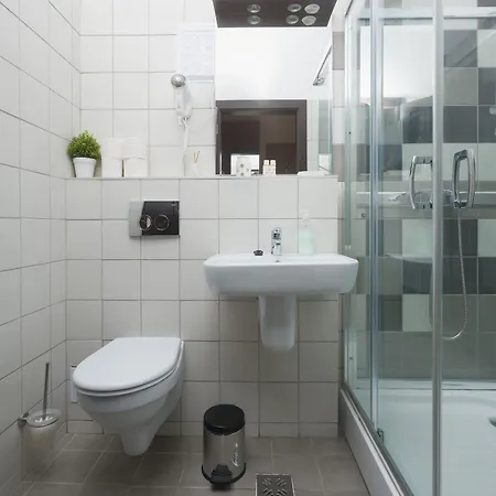 1568 Guest house